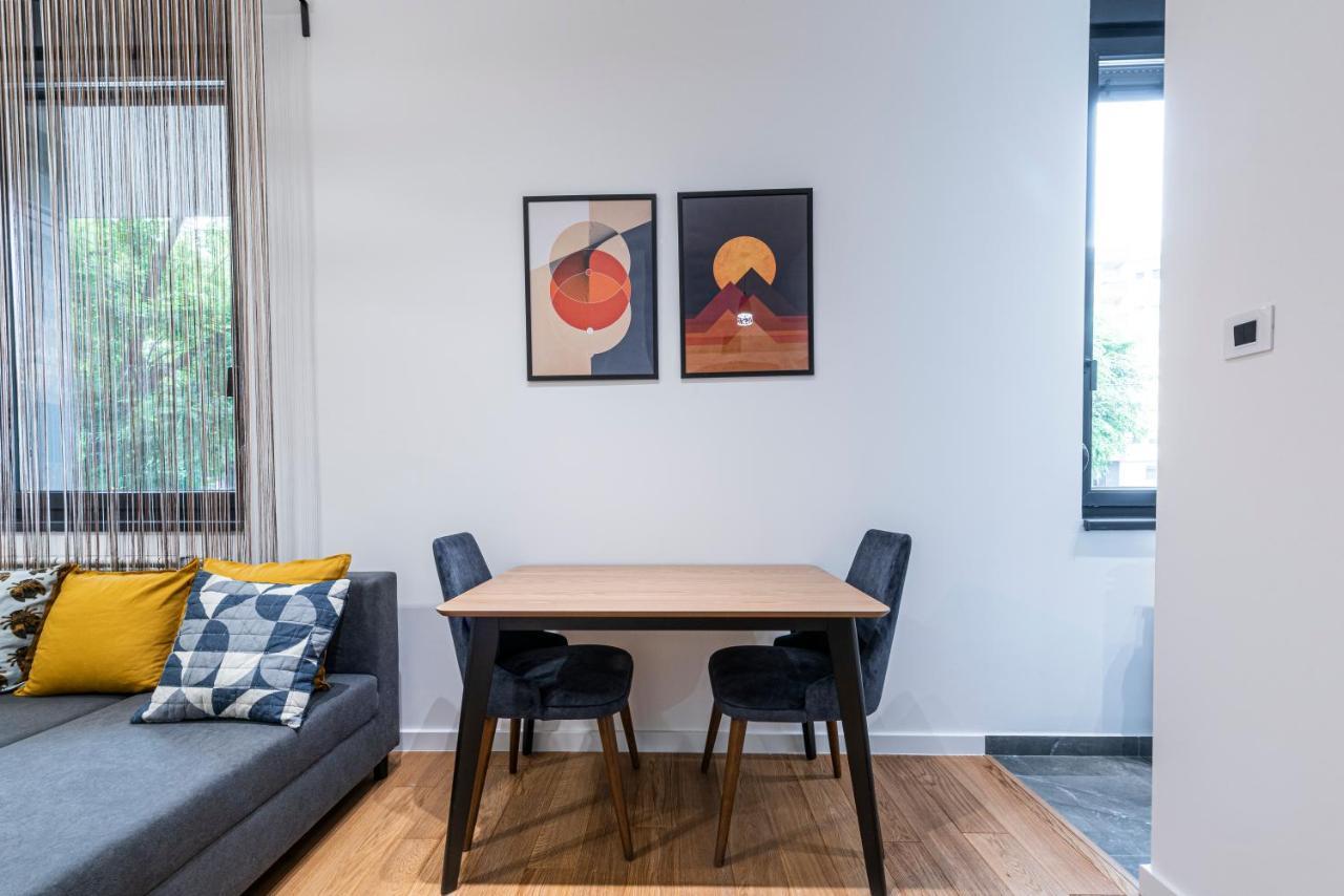 Vertigo Modern Studio-Free Private Parking-Fast Wi-Fi Новий Сад Екстер'єр фото