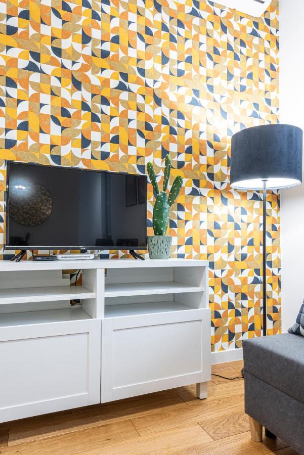 Vertigo Modern Studio-Free Private Parking-Fast Wi-Fi Новий Сад Екстер'єр фото