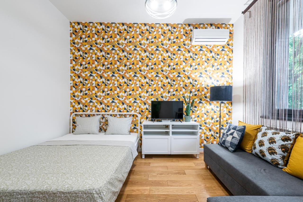 Vertigo Modern Studio-Free Private Parking-Fast Wi-Fi Новий Сад Екстер'єр фото