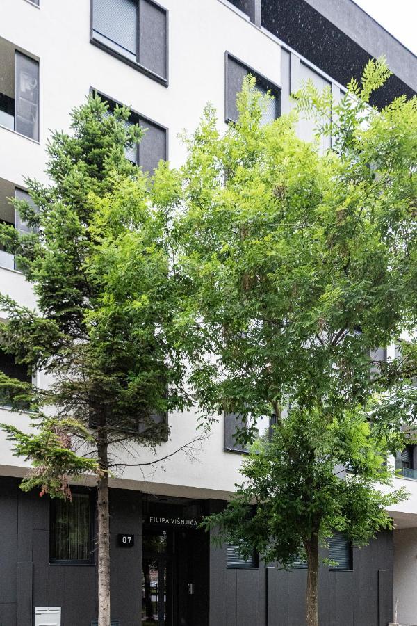Vertigo Modern Studio-Free Private Parking-Fast Wi-Fi Новий Сад Екстер'єр фото